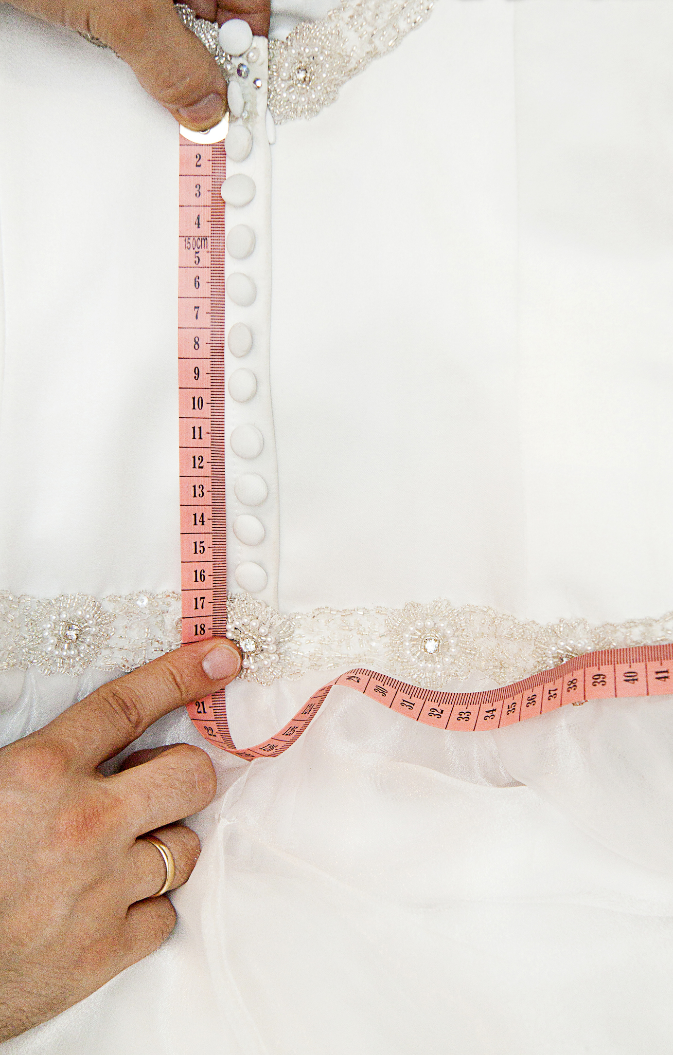 bridal-alterations-the-bridal-seamstress